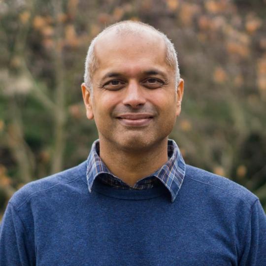 Dr. Rajeev Virmani headshot